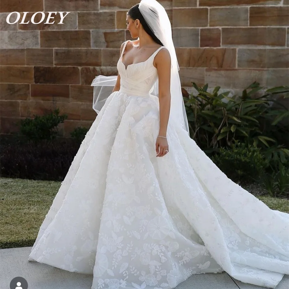 OLOEY Luxury Lace A-line Wedding Dresses Pleated Flowers Square Collar Bridal Gown Customized Vestido De Noiva Sweep Train