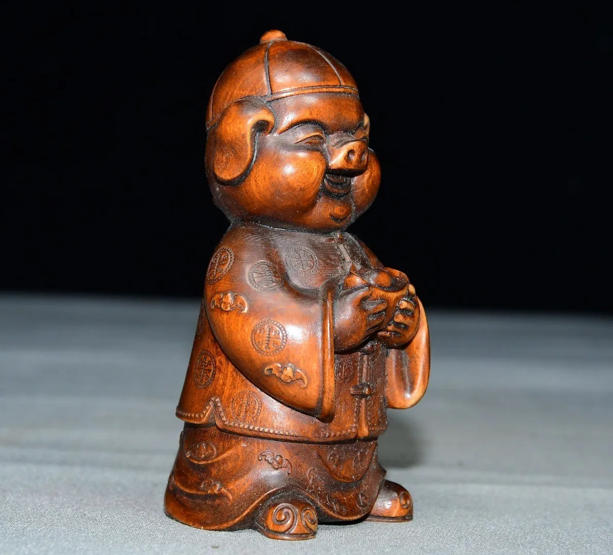 Exquisite small leaf boxwood ornament wishing you wealth