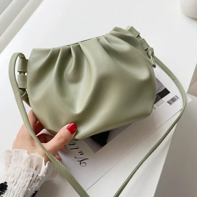 Fashion Ladies Shoulder Bag Pleated Messenger Bag Women Solid Color Pleated Design Ladies Bag Mini Zipper Cloud Bag for Girls