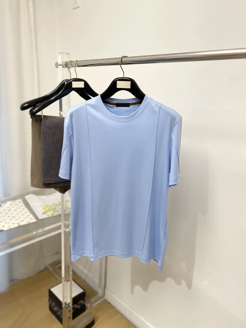 

Мужская футболка с коротким рукавом в итальянском стиле, из сатинового хлопка, с круглым вырезом, повседневная, универсальная, деловая, летняя, модная, базовая, незаменимая вещь.