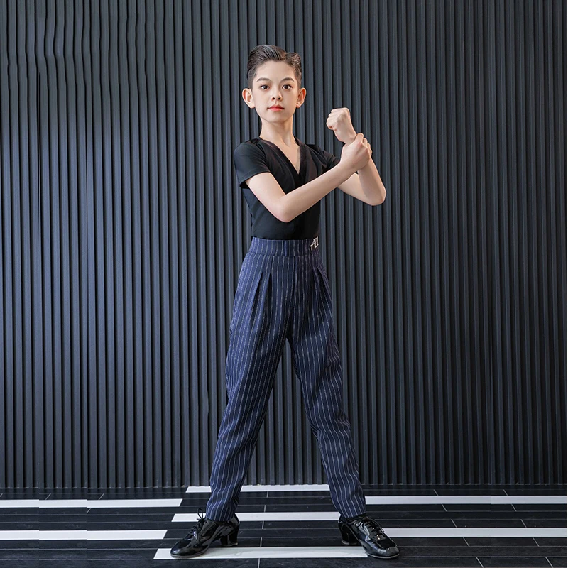 2025 enfants tenues de spectacle de danse latine pour garçons hauts noirs pantalons à rayures costume Samba Chacha Costumes de danse latine DQS19562