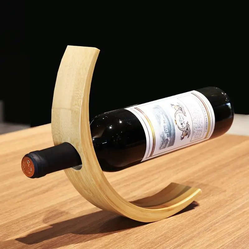 Kreative Anzeige von Trauben- und Rotweinregal, Heim-Weinregal aus Holz im nordischen Stil, Weinregal aus Holz