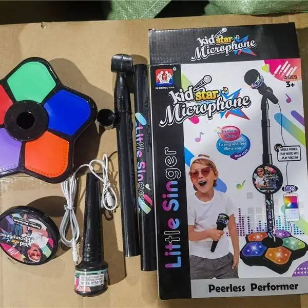 ميكروفون كاريوكي للأطفال من KPop Demon Hunters مع أضواء LED وامضة، لعبة الغناء مع أغاني HUNTR/X، هدية مشغل موسيقى بلوتوث