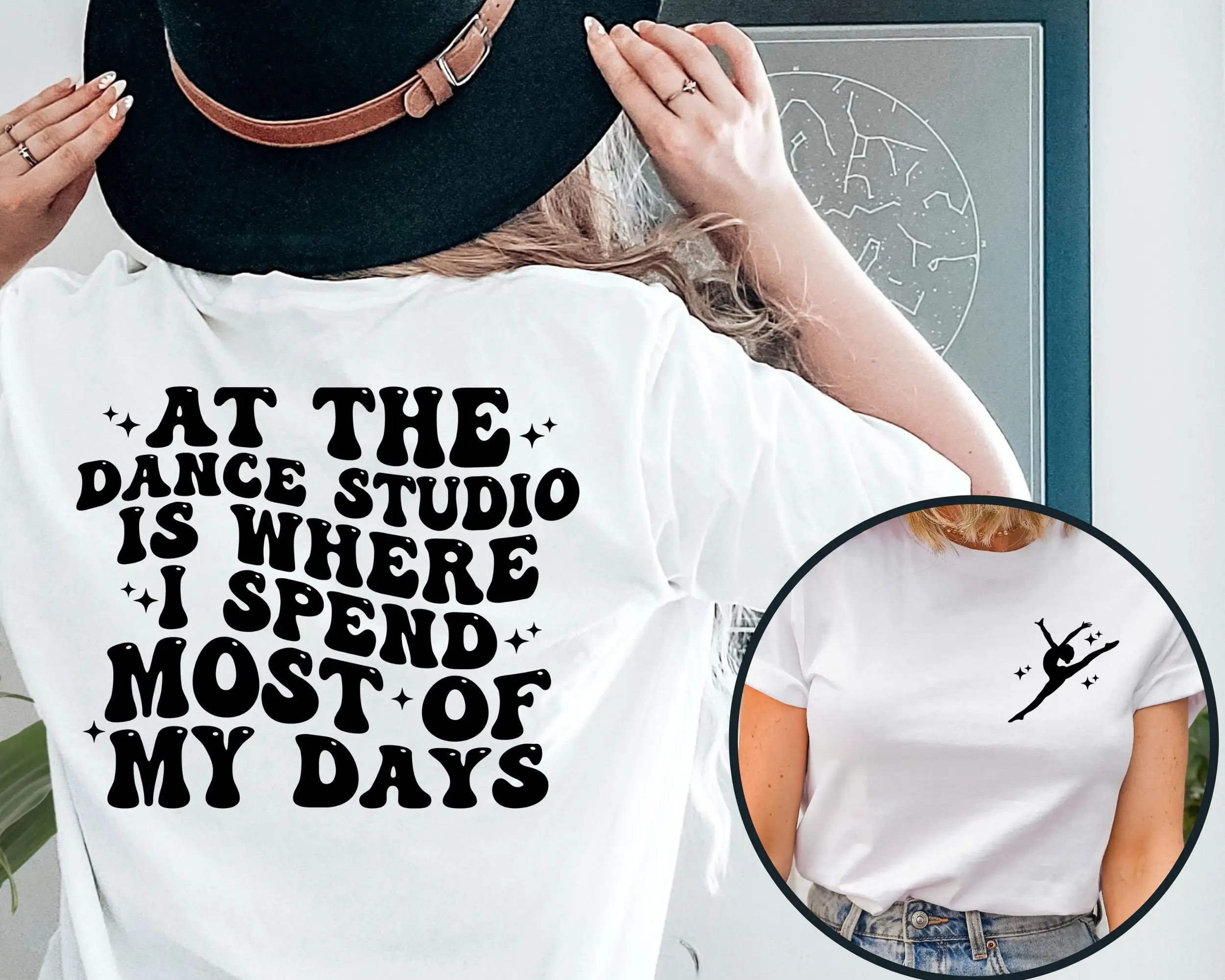 En el estudio de baile está donde gasto la más de mis días camiseta palabras en la parte posterior y en la parte delantera moda mamá sudor bailando