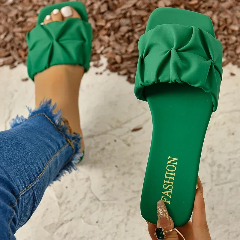 Pleated Summer Slippers Women Trend Flat Outdoor Flat Sandals For Women Flip Flops 2024 Korean Design Ladies Shoes Green Khaki