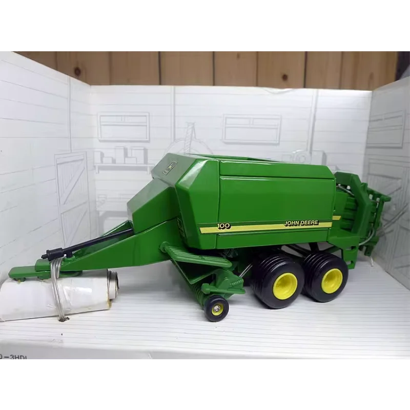 Diecast ERTL 1:32 Scale Square Baler Tractor Alloy Car Model Collectible Toy Gift Souvenir Display Ornament