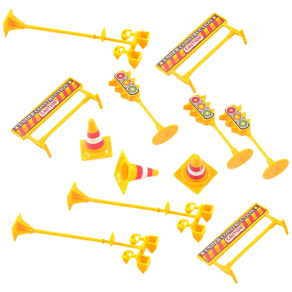 

3 set 3 Sets Road Sign Block Cake Decorations Construction Traffic Cone Toppers Plastic Birthday Baby Shower Party for Dessert
