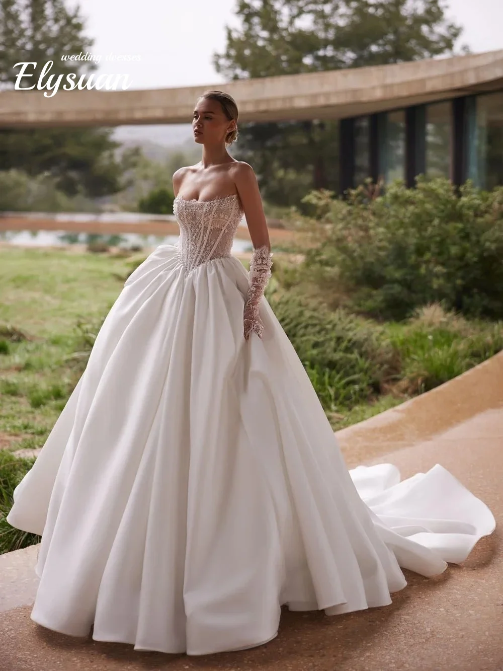 

Customized Luxurious Strapless WeddingDresses Elegant Bridal Gowns Graceful A-Line Floor-Length Wedding Gowns Vestidos De Novia