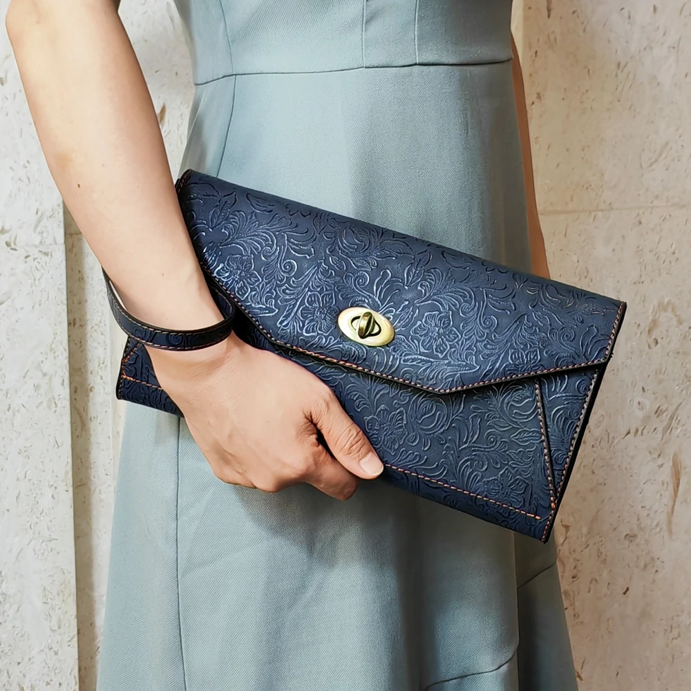 Vintage Relief patterned Women Clutches Luxury Party ladies envelope Clutch purse PU leather female Shoulder bag chain sling bag