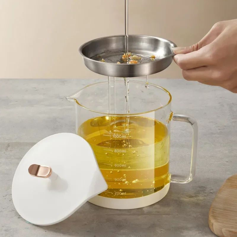 

Transparent Glass Oil Pot with Removable Strainer Kitchen Cooking Tool Frying Oil Container with Pouring Spout and Dustproof Lid