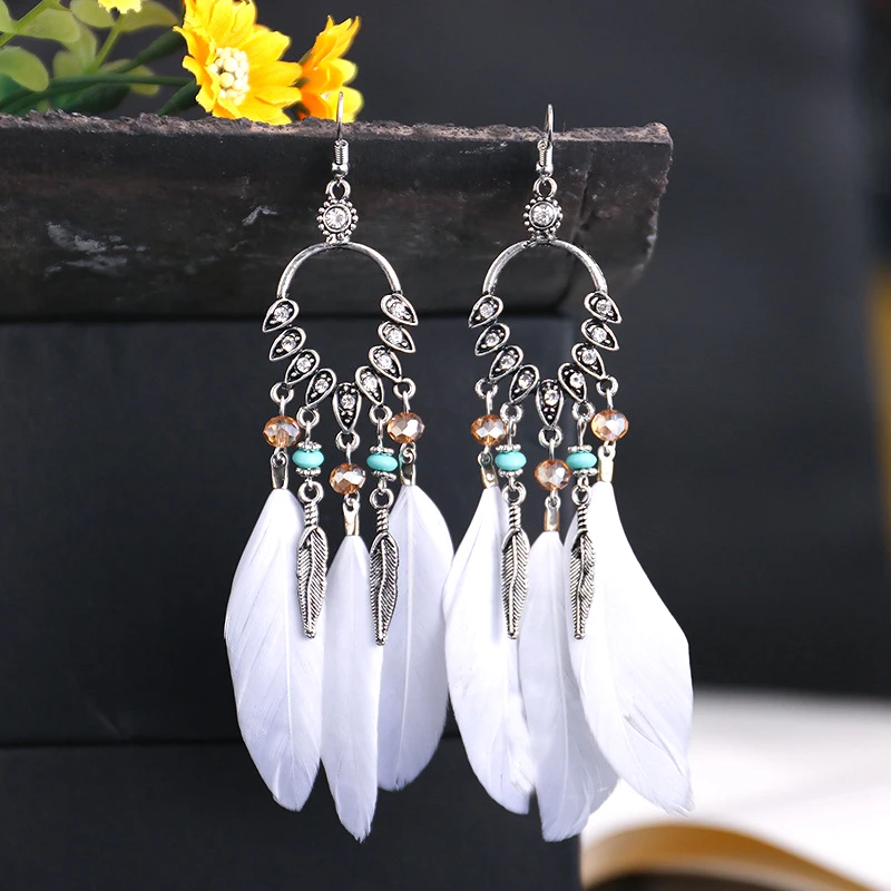 Ethnic Unique Green Feather Earrings for Women Vintage Boho Long Rhinestone Bead Dangle Earring Party Wedding Pendiente Mujer