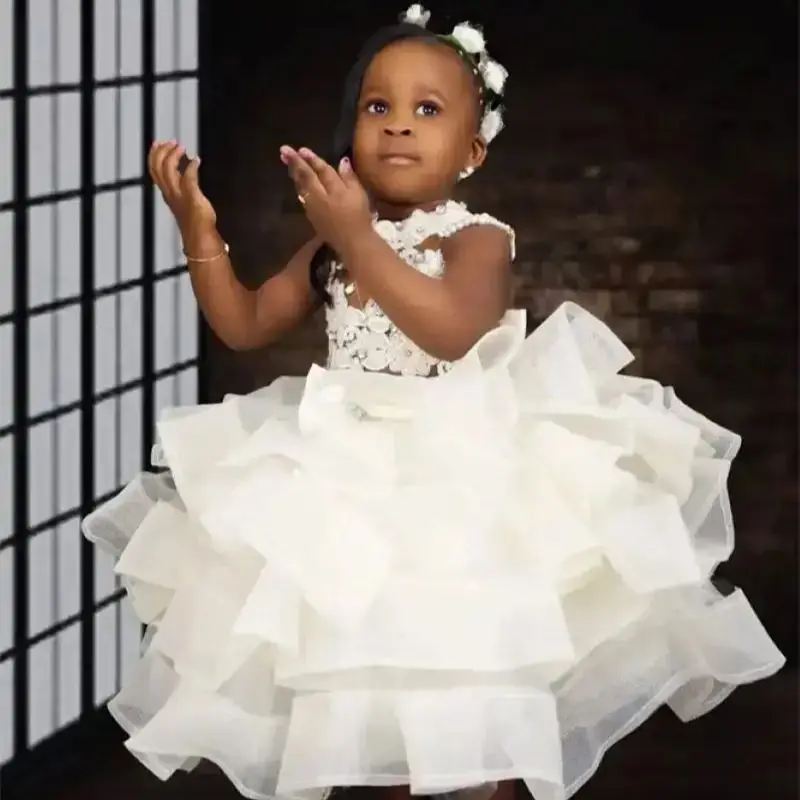 

Customized Tulle Flower Girl Dress For Wedding Floral Appliques Pearls Tiered Cute Toddler Photo Shoot Birthday Party Ball Gown