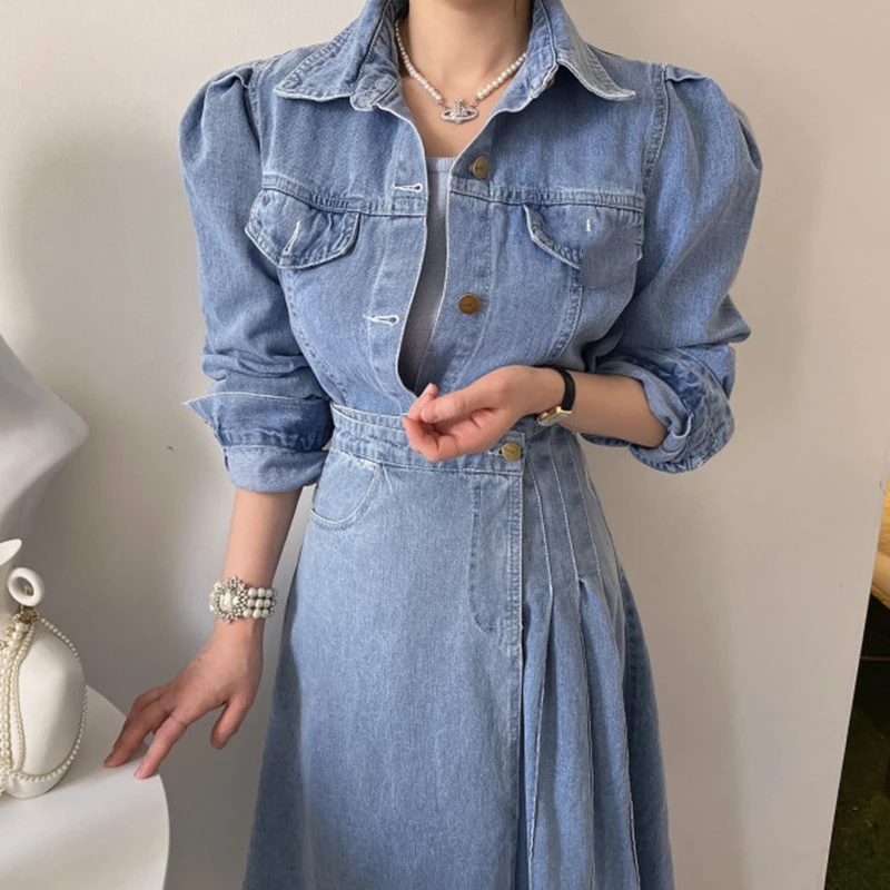Conjunto de Moda Fena com Csa Jeans de Manga Longa com Gola Retro Chic de Verão e Saia Midi Justa de Cintura Alta em A...