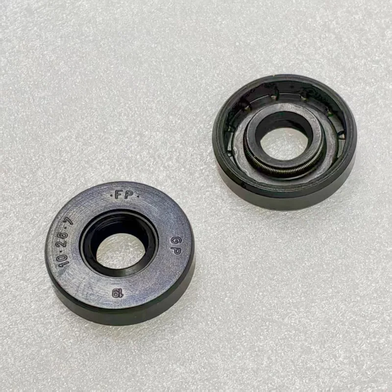 

Водяные сальники и сальники водяного насоса подходят для F650CS, F650GS/DAKAR G650GS, SERTAO G650X.