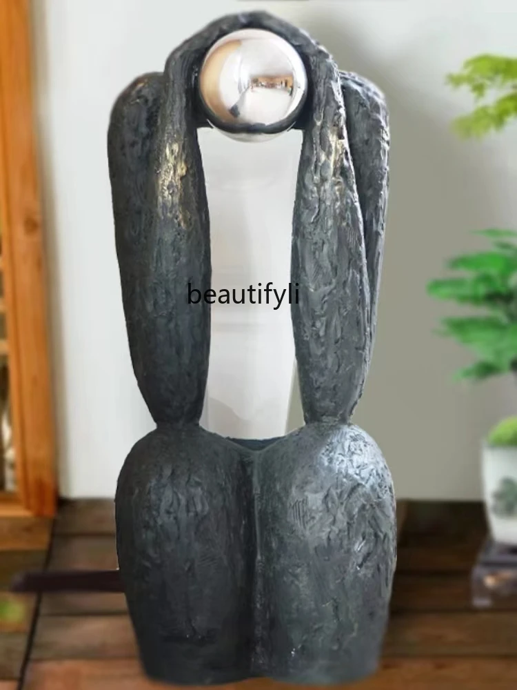 

Abstract European Character Sculpture Landing Flowing Water Ornaments Sales Office Hotel Lobby Decorative Jewelry