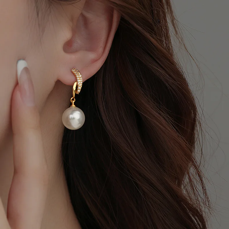 

2026 New 925 Sterling Silver Pearl Earrings, Luxury Zircon Inlaid Curved Hook Dangle Earrings Fashion Temperament Ear Jewelry fo