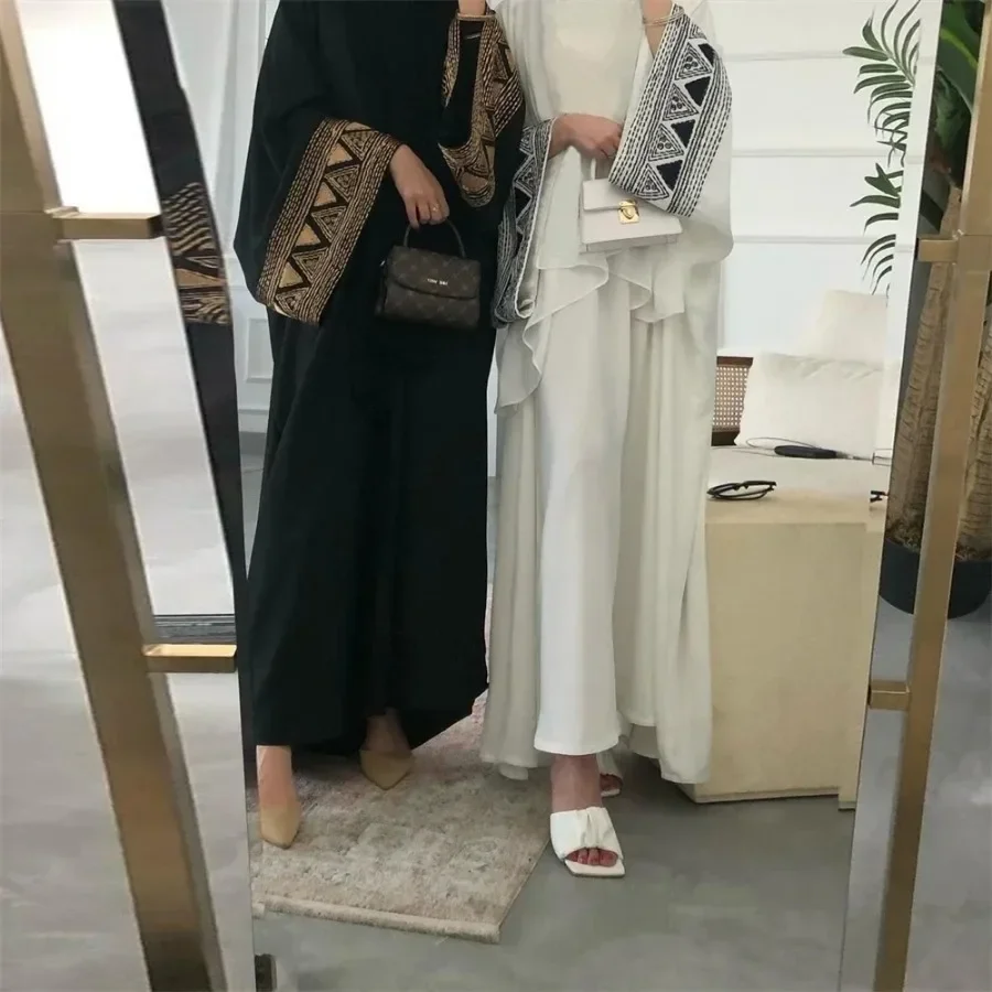 Summer 2024 Eid Black White Embroidery Open Modest Abaya Dubai Muslim Kimono Abayas For Women Kaftan Dresses Islamic Clothing