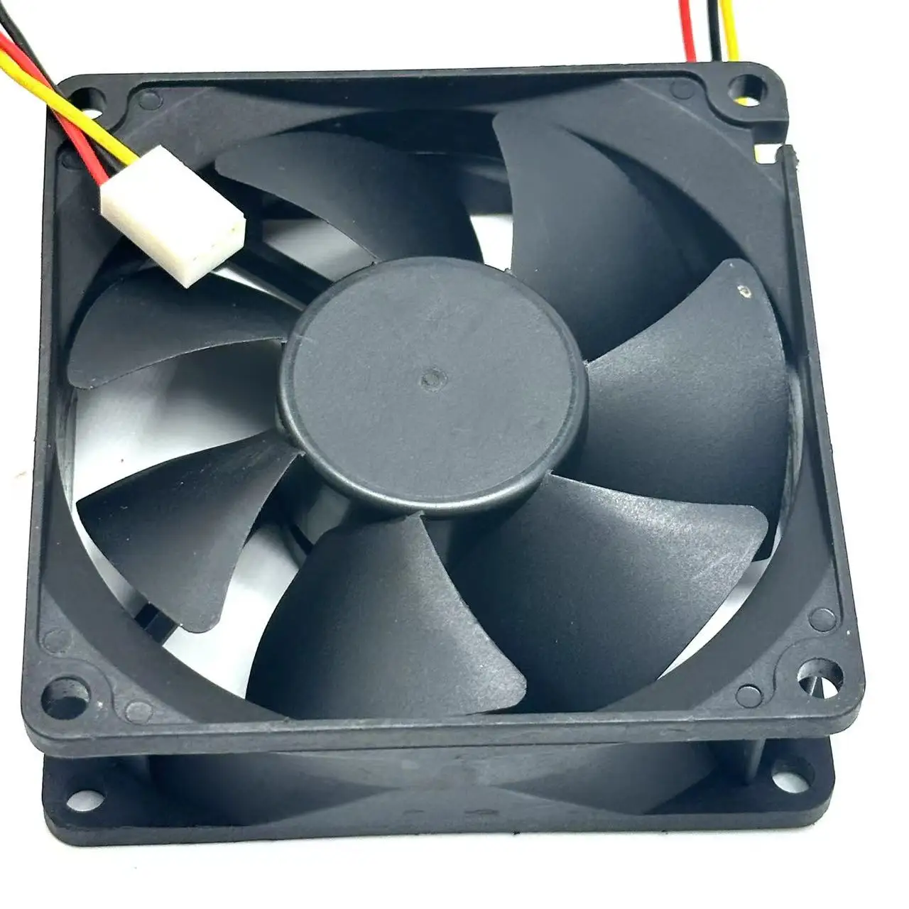 

Y.S TECH NYW08025012BS Серверный охлаждающий вентилятор постоянного тока 12 В 0,45 А 80x80x25 мм 3-проводной