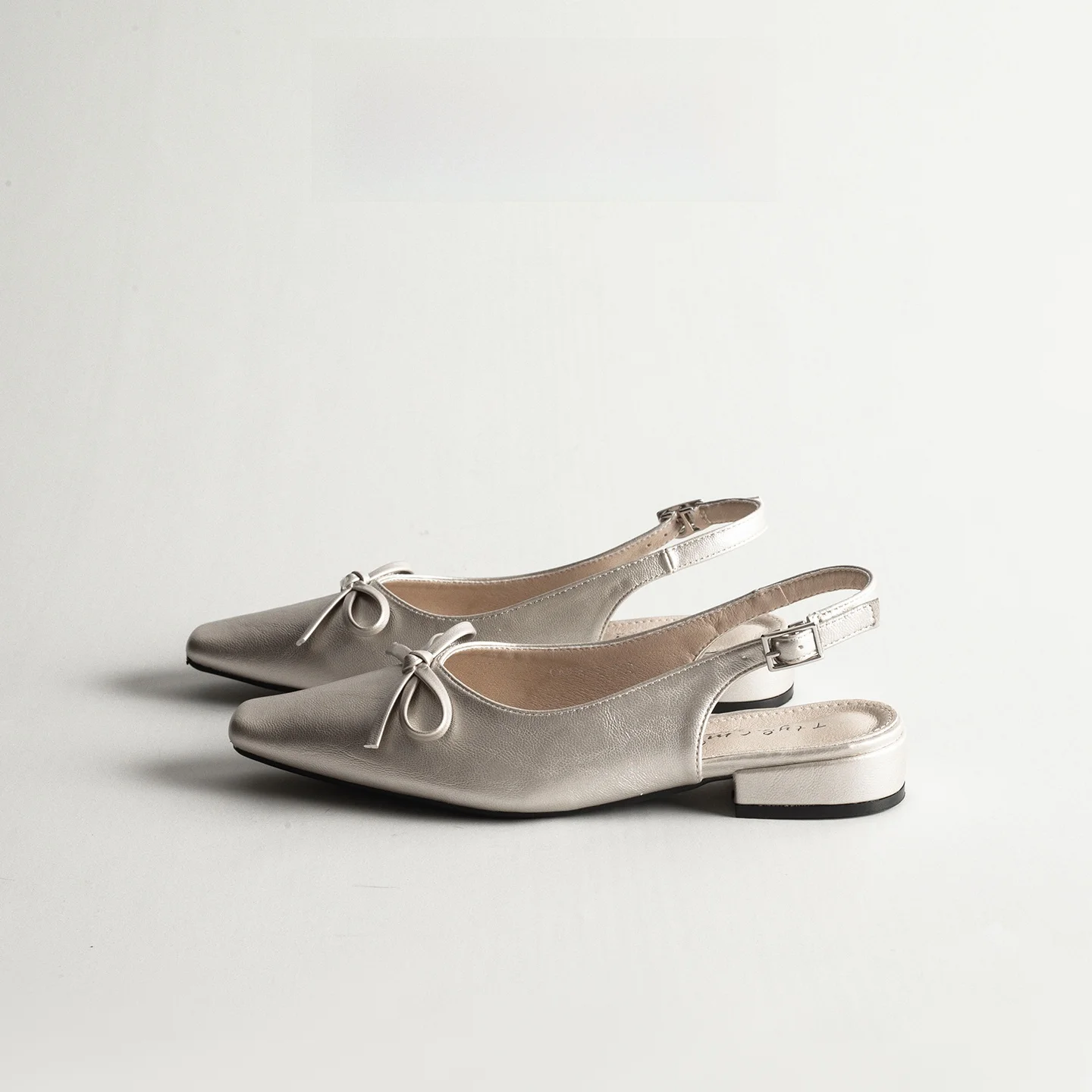 Elegant Summer Women's Leather  Knot Toe Cover Sandals Breathable Mary Janes Flat Heel Backless Clog Shoes