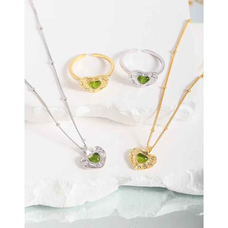 Exquisite And Versatile Irregular Ring Face Love Crystal Ring Female