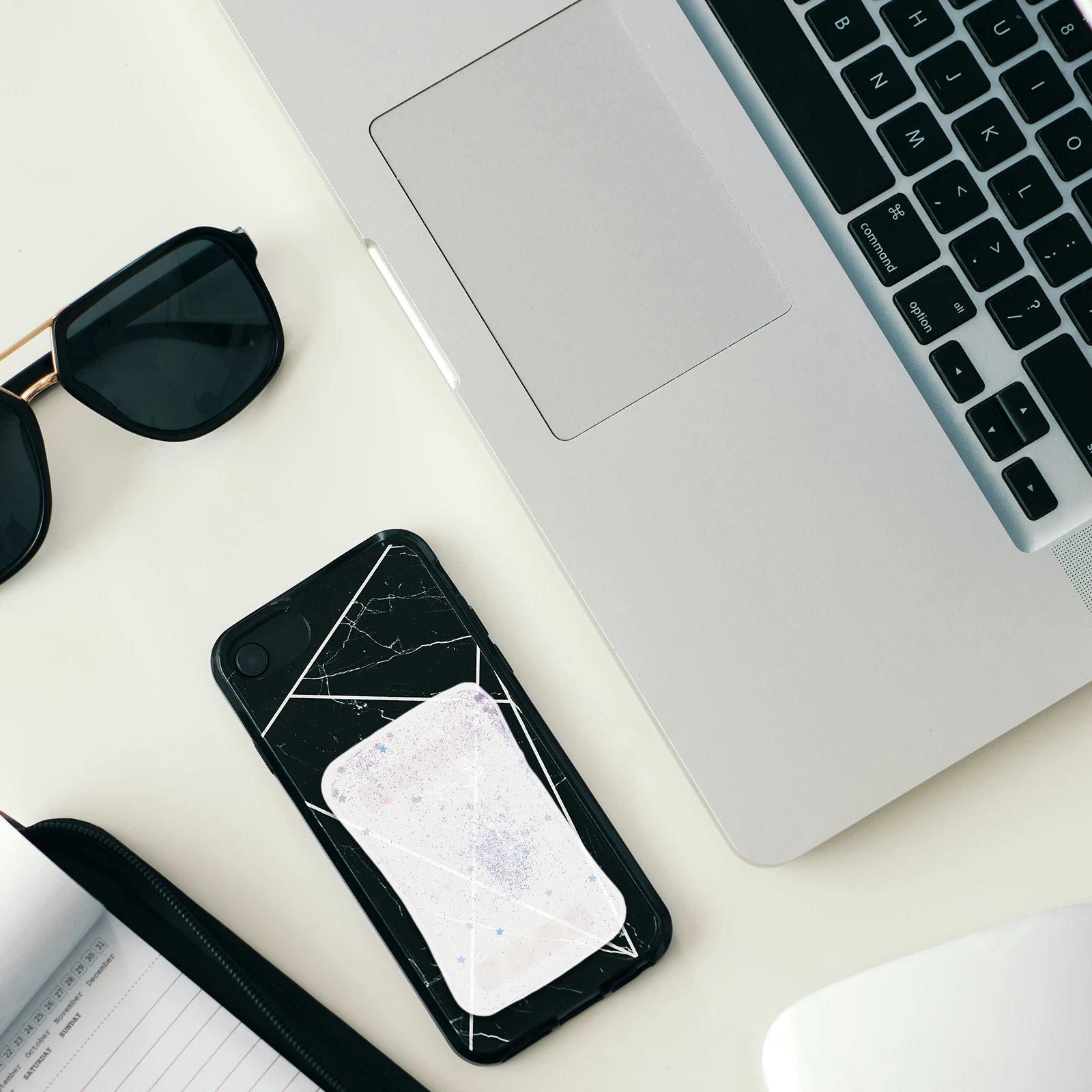 

5pcs Reusable Smartphone Cooling Gel Pad Heat Dissipation Sticker Physical Phone Cooler for Gaming Charging Overheating