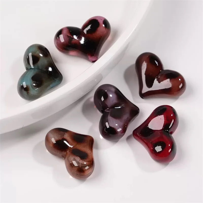 

Wholesale 50pcs/lot color Leopard print cartoon hearts shape acrylic beads diy jewelry garment hair accessory