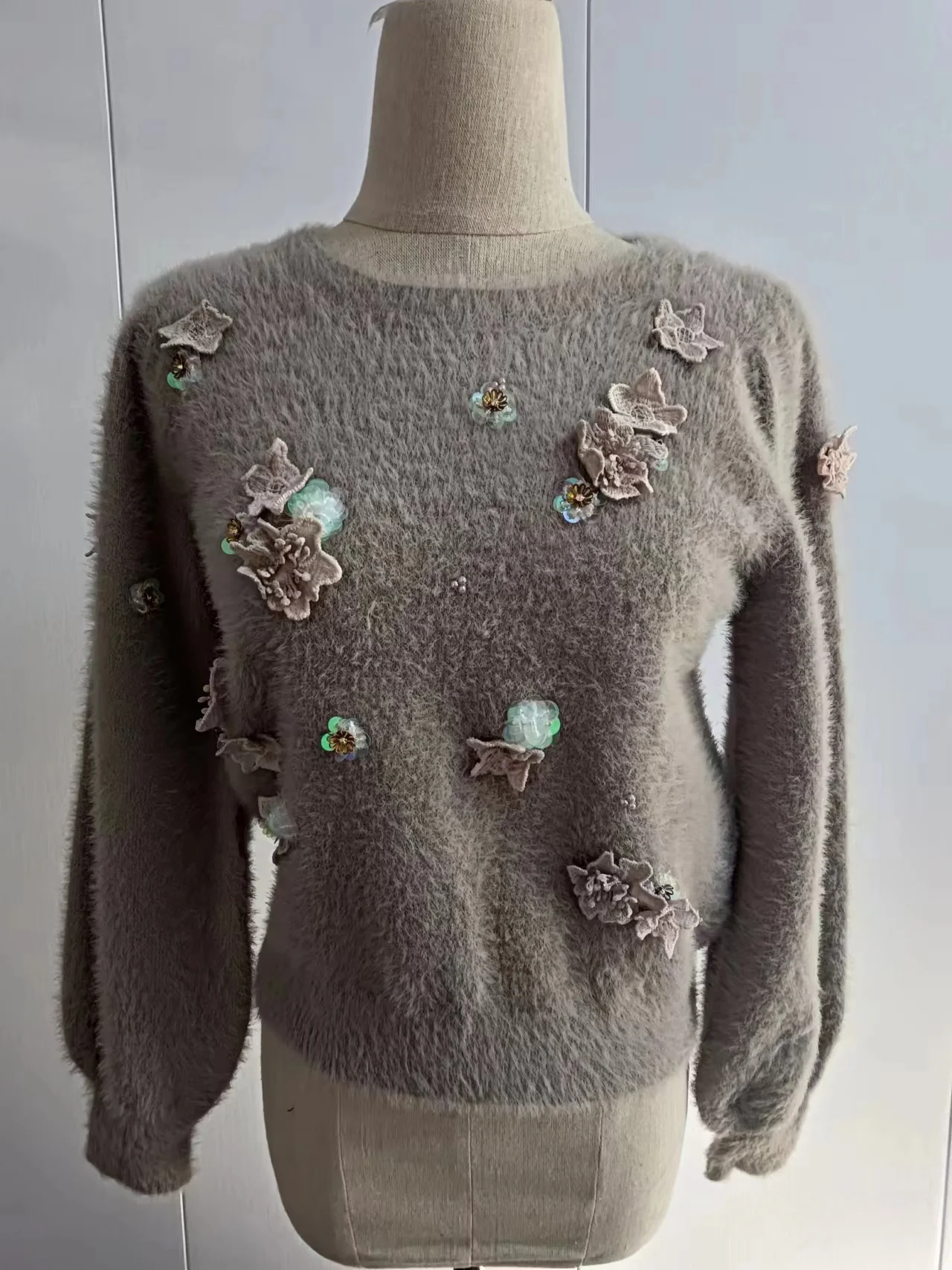 

Свитер ручной работы с цветочным декором, милый свитер с имитацией норки, длинный свек, круглый, теплый осенний сезон, женский милый трикотаж