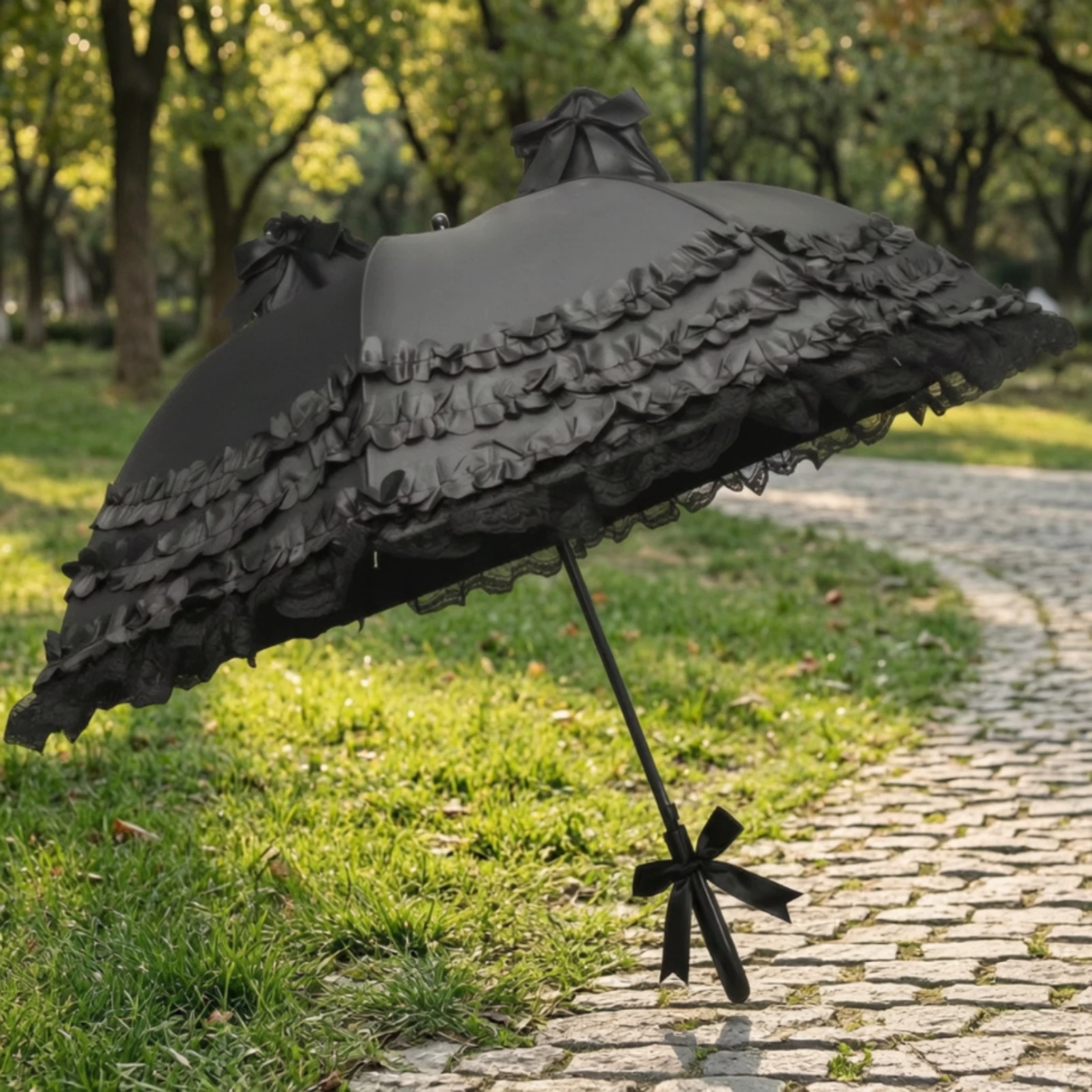 Lolita Umbrella Decorative Umbrella with Lace Ruffles Gothic Sunshade Classic Vintage-Style for Cosplayers, Cosplay