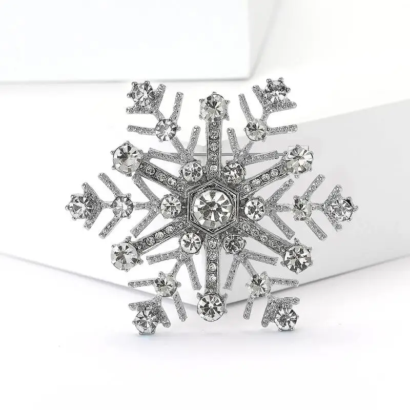 Elegant Jewelry Gifts for Women Coat Decor, Luxury Snowflake Rhinestone Brooch, Fashion Clothing Accessories