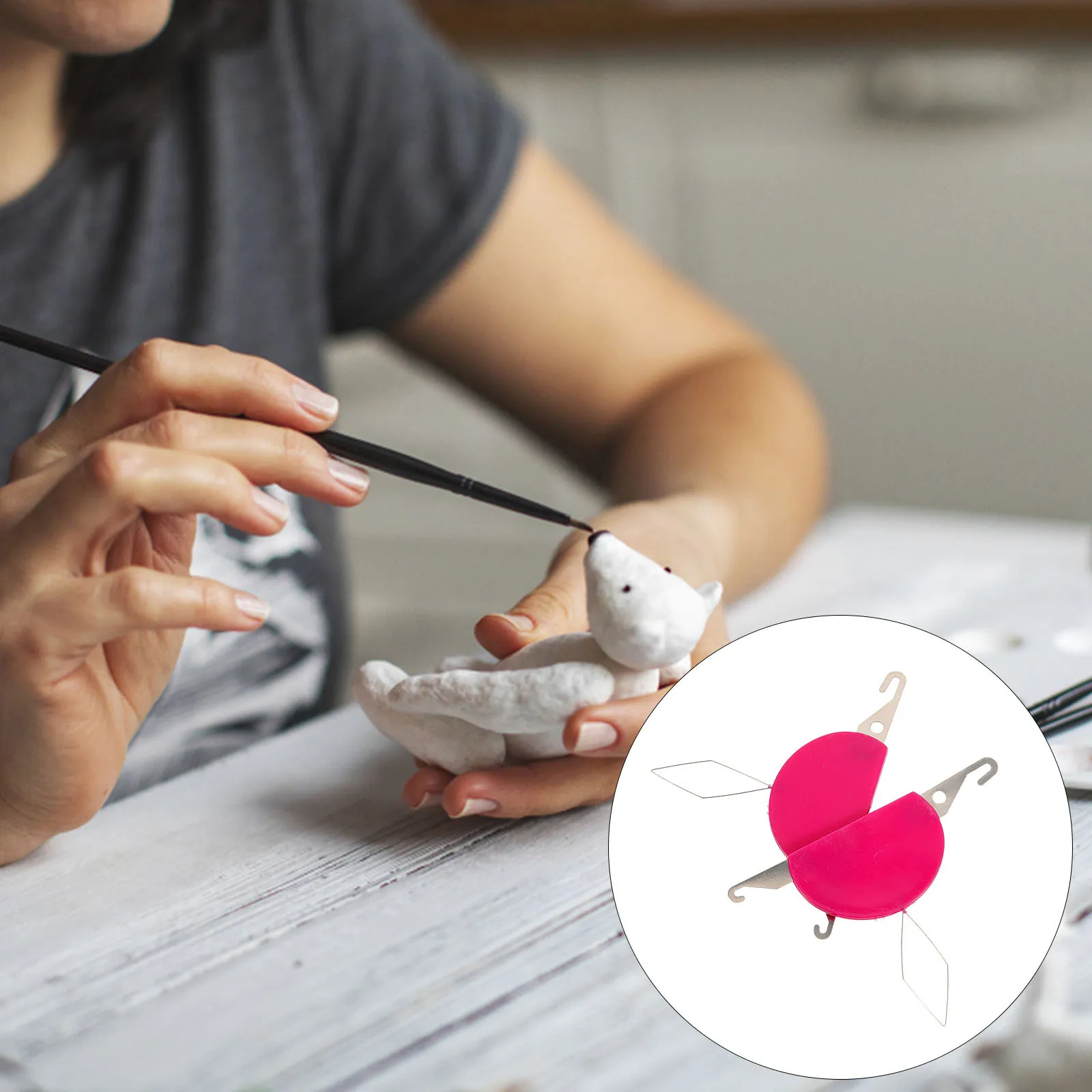 

2Pcs Easy to Use Needle Threaders for Hand Machine Sewing Portable Lightweight Threading Tool Gift Threader Needle Threader