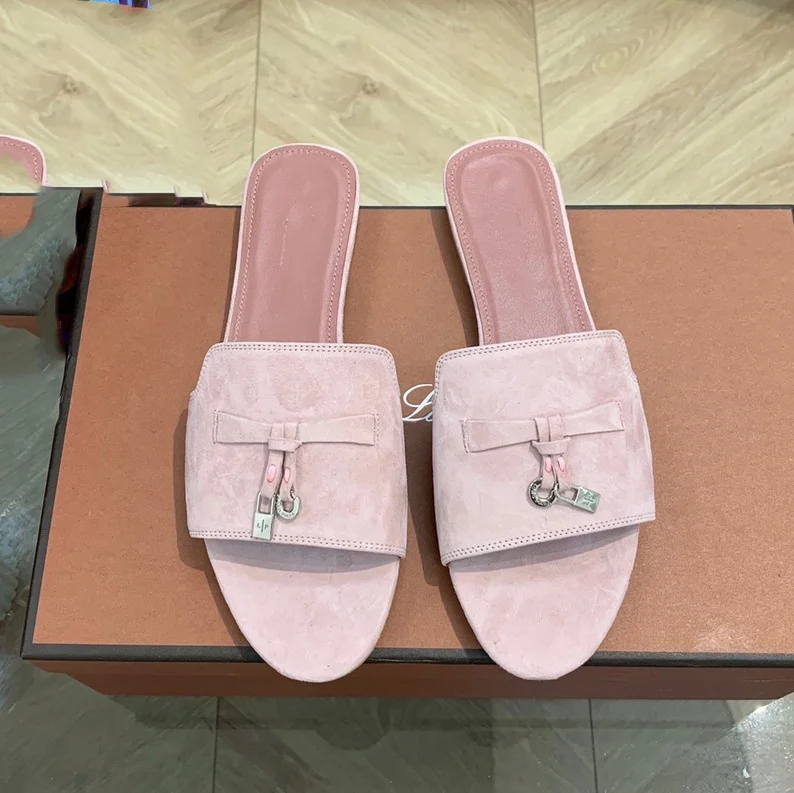 dusty pink