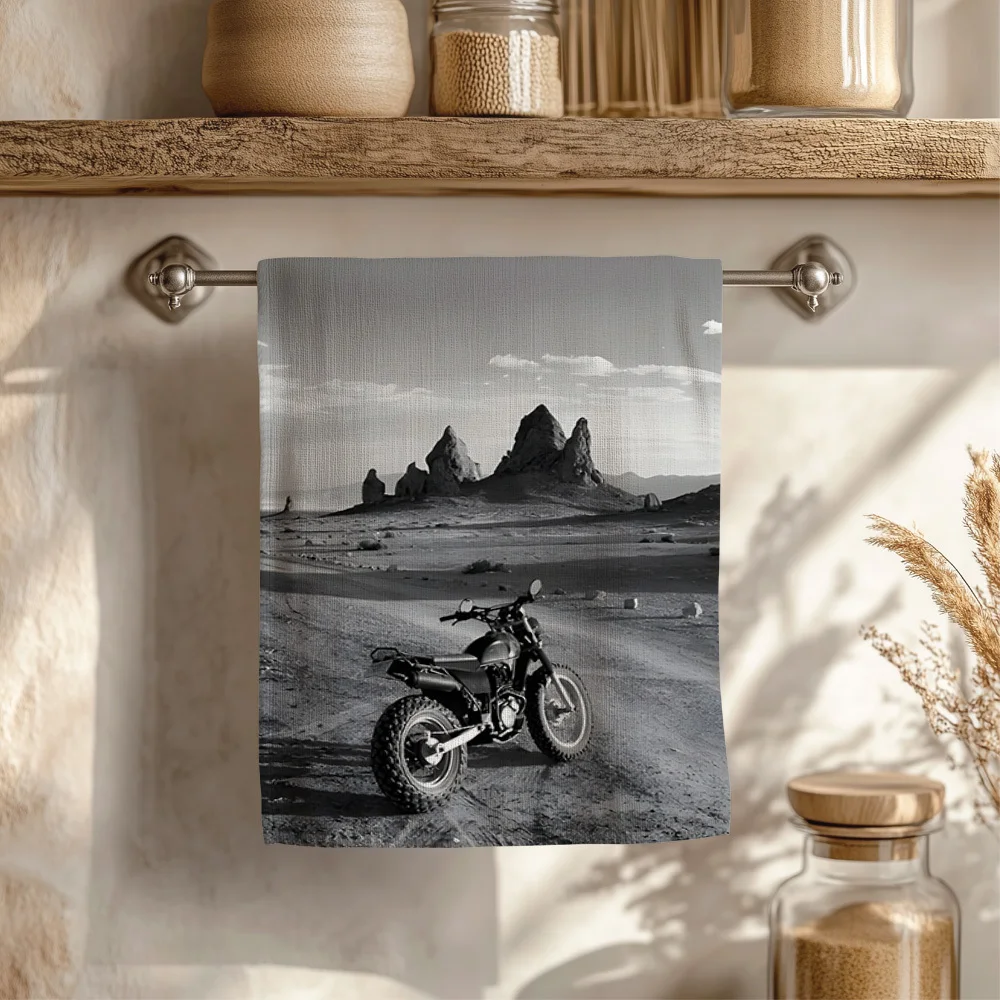 1pc Black & White Retro Off-Road Motorcycle Desert Scrub Cloth,Soft Face &Hand Towel,Perfect for Garage,Motorcycle Shop, Kitchen