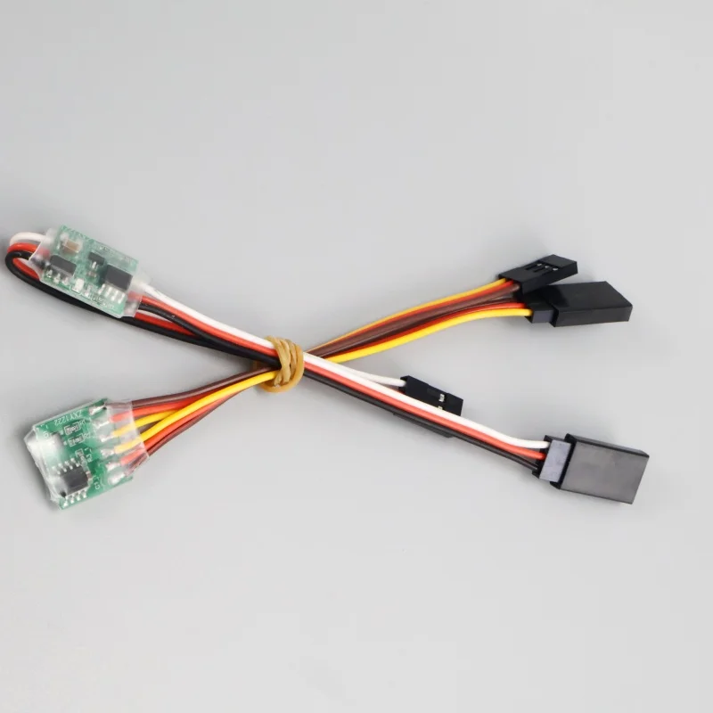 4 Uds Servo inversor Universal señal 4-6V/3,6 V-24V marcha atrás bajo/alto voltaje para RC Servo avión cola en V