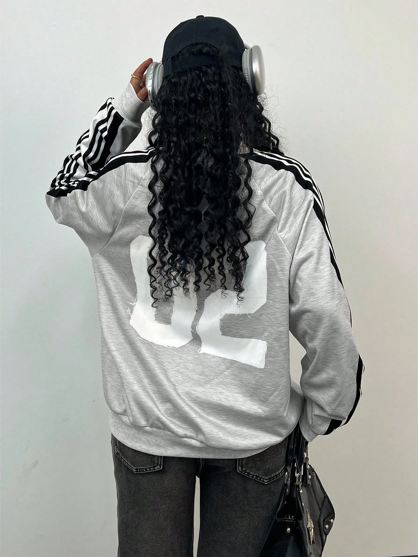 Gothic Lips & Cross Print Raglan Sleeve Sweatshirt - Streetwear Fall Fashion