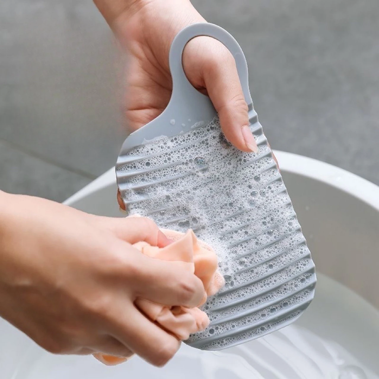 

Foldable Silicone Washboard – Portable Non-slip Laundry Scrubbing Board for Hand Washing Clothes