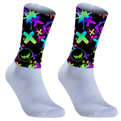 2024 Bicycle Sport Running Bike Socks Calcetines Ciclismo Anti Slip Silicone Summer Aero Socks Graffiti Cycling Socks