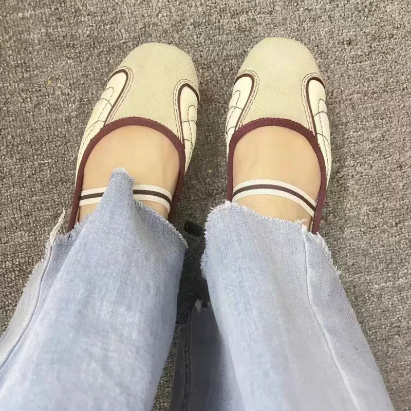 TRAF mujer otoño nuevos zapatos individuales poco profundos empalme blanco cabeza redonda Ballet estilo Retro zapatos planos de fondo Ultra suave