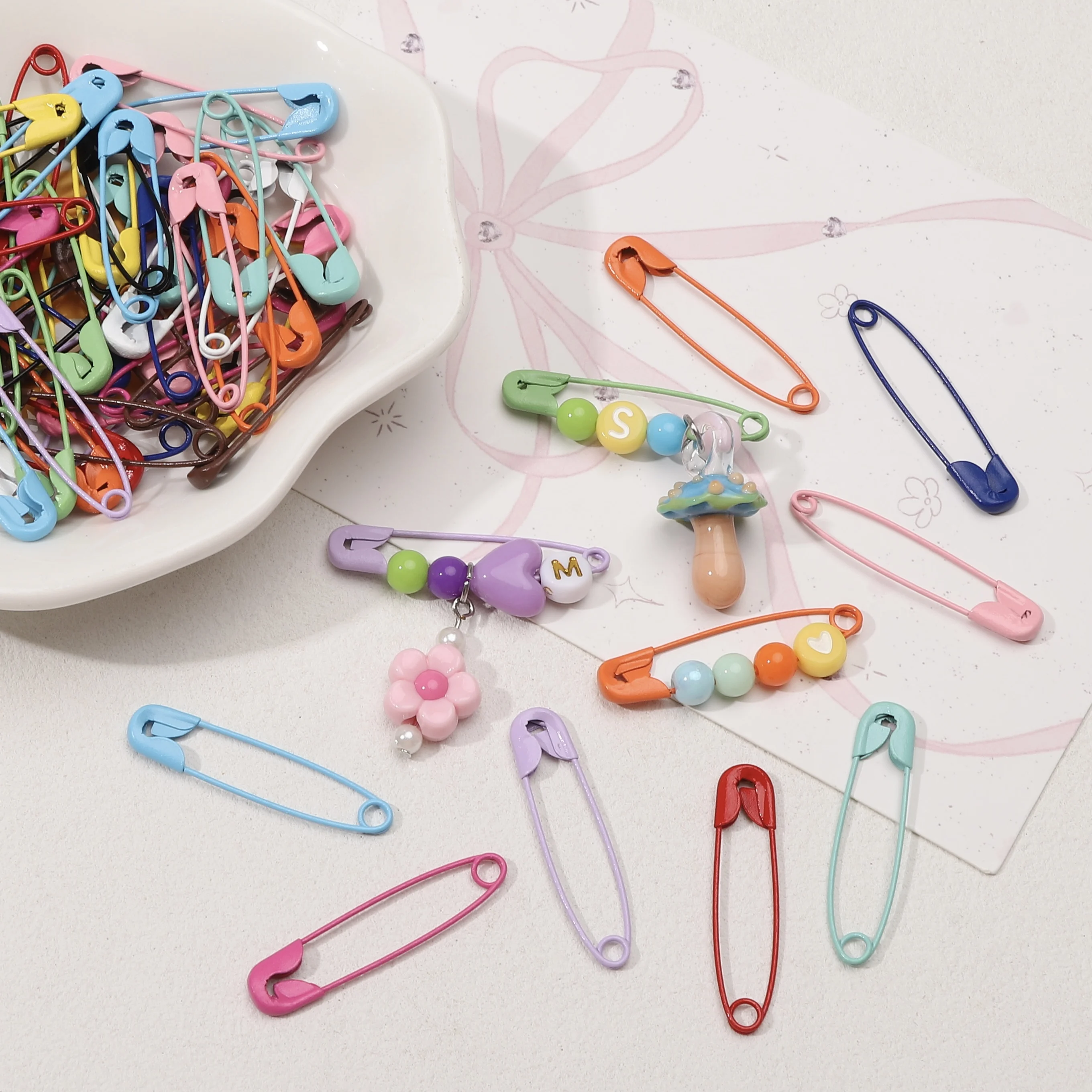 

New 20Pcs/lot Safety Pins Iron Spray Painted Colored Pins For Clothing Sewing Handicrafts Jewelry Garment Making Accessories