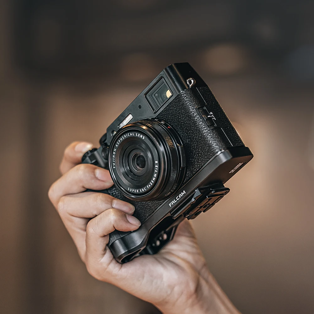​Ulanzi FALCAM F22&F38 L-Shape Handle For FUJIFILM X100VI