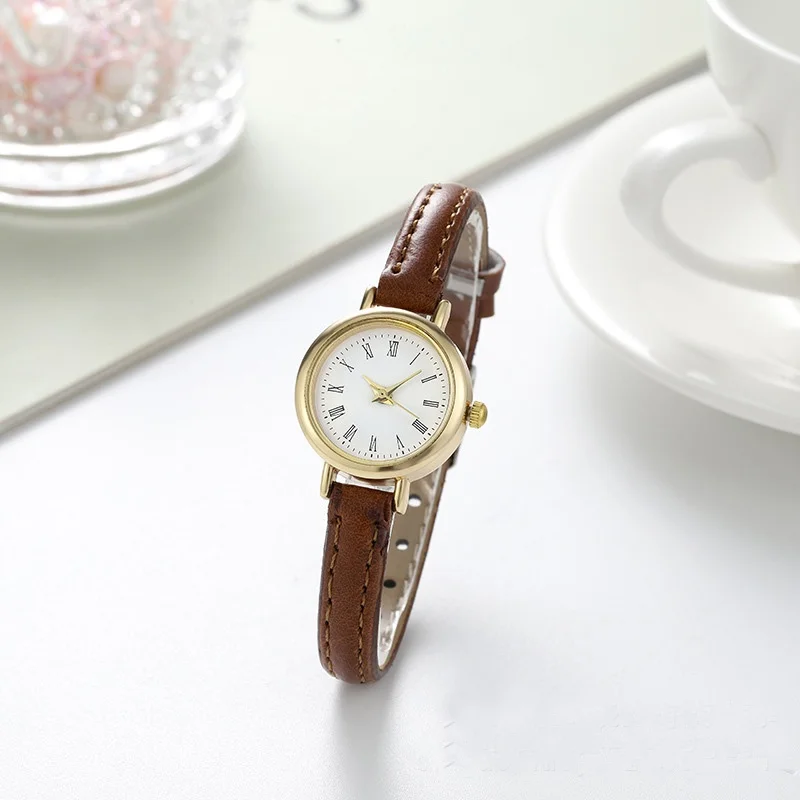 Vrouwen Temperament Romeinse Schaal Quartz Horloge Nieuwe Lady Fashion Riem Polshorloge