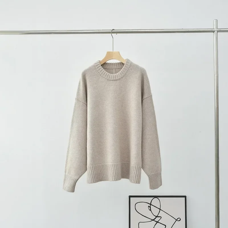 Autumn and Winter Loose Style Warm  Round Neck Cashmere Pullover Thickened Knitted Sweater for Woman