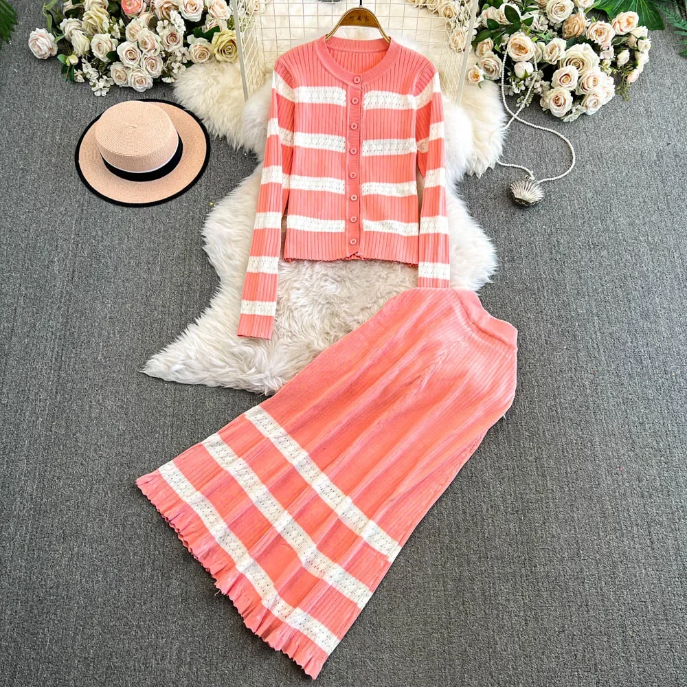 Chic Women Two-Piece Sets Vintage O-neck Patchwork Striped Top High Waist Skirt Korean High Street Autumn Winter Knit Clothing