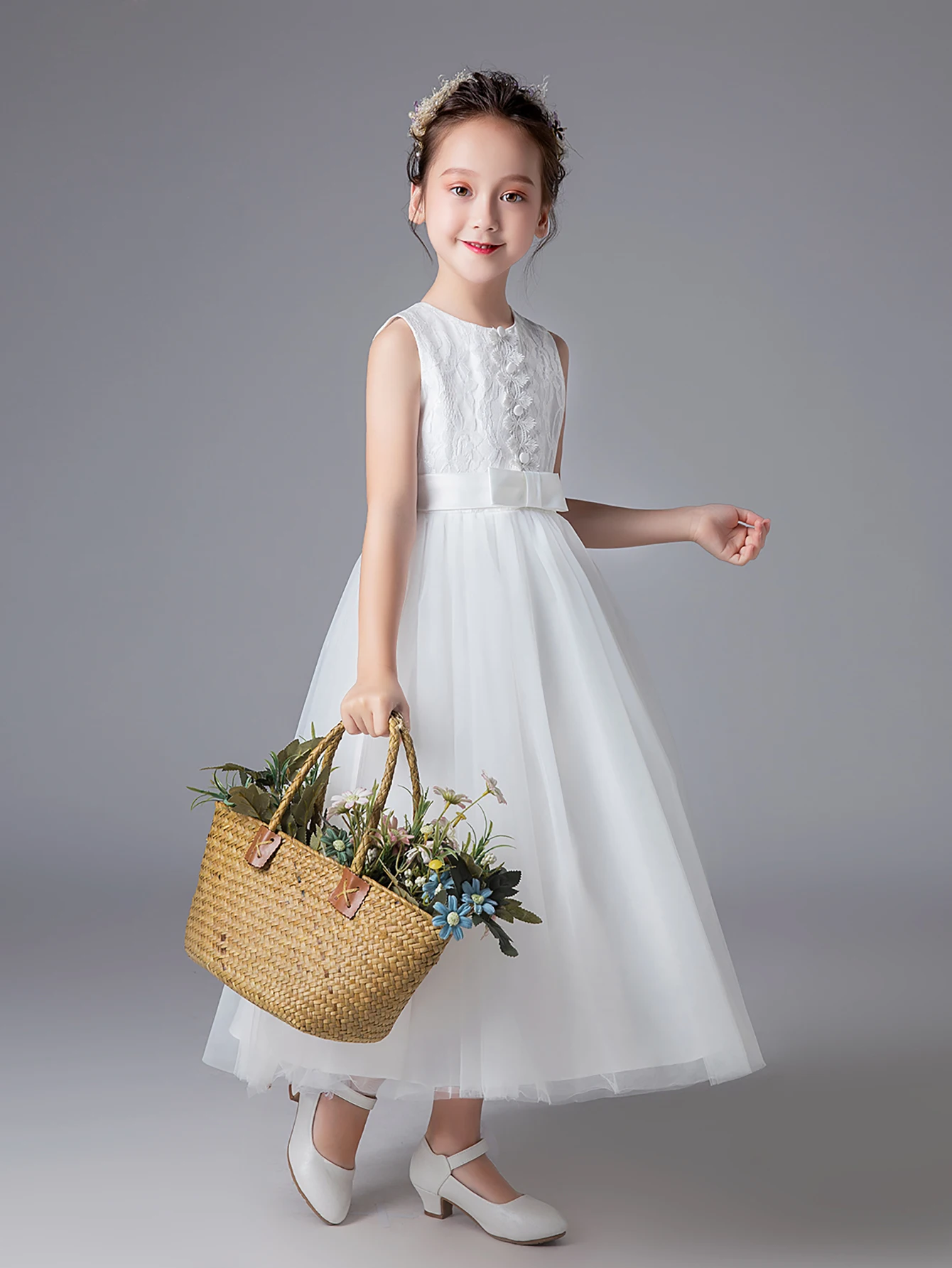 Lace Girls Wedding Dress Embroidered Birthday Party Dresses Communion Dresses for Kids Pageant Gown