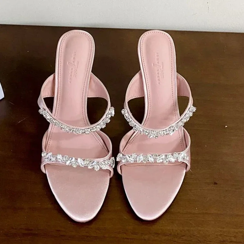 

Атласные тапочки на высоком каблуке с кристаллами, женские роскошные модные модельные туфли с круглым носком, элегантные брендовые женские туфли на высоком каблуке, Zapatos De Mujer