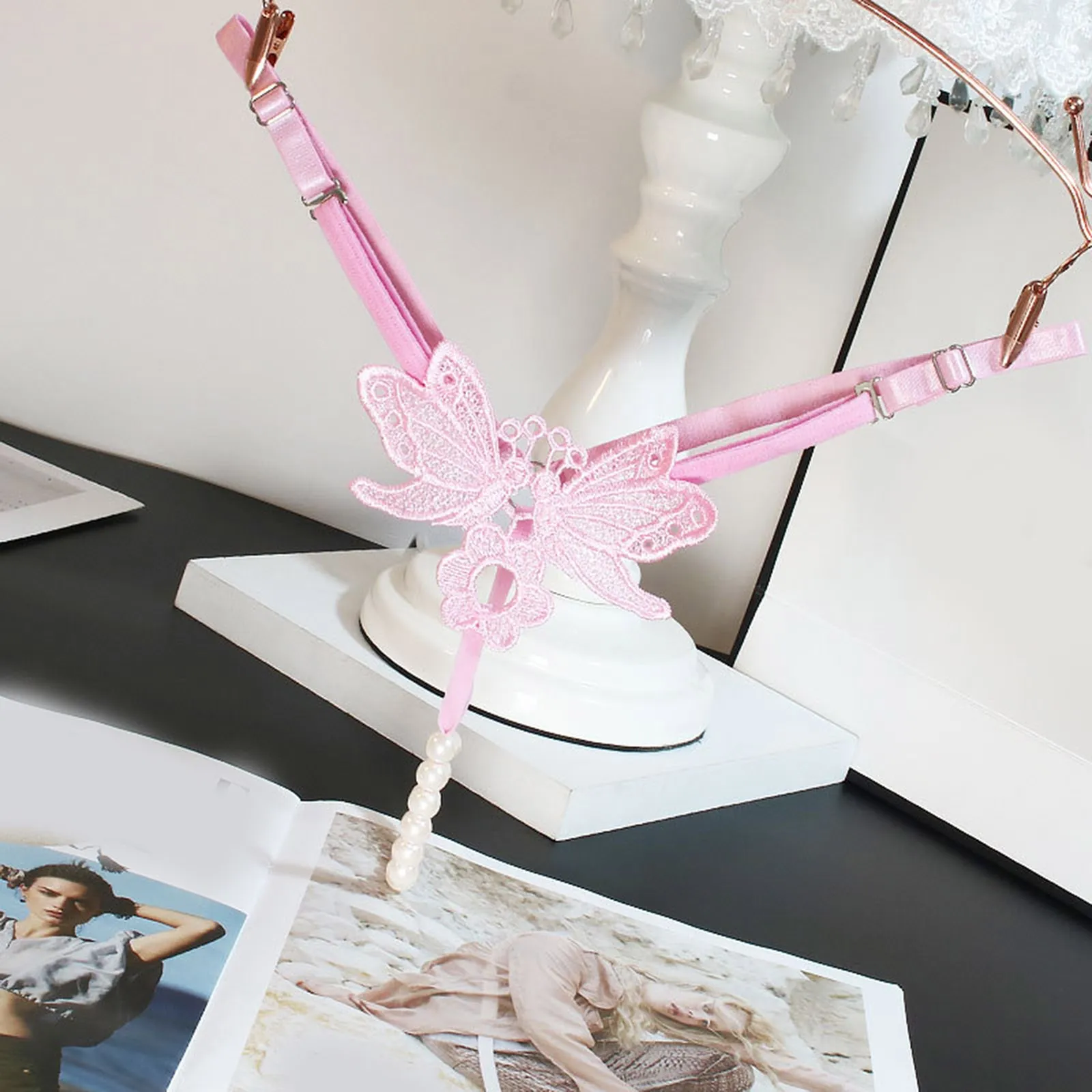 Dámské kalhotky s vyšívaným dutým motýlem, sexy, s nízkým pasem, šněrovací spodní prádlo, otevřený střih, perlové masážní tanga - náhled 2