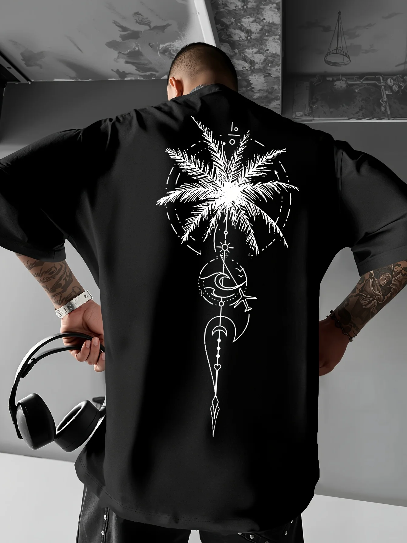 Bohemian Tribal Palm Tree Graphic Tee with Vertical Line Art Symbols 100% Cotton Men's T-shirt Summer Casual Beachwear