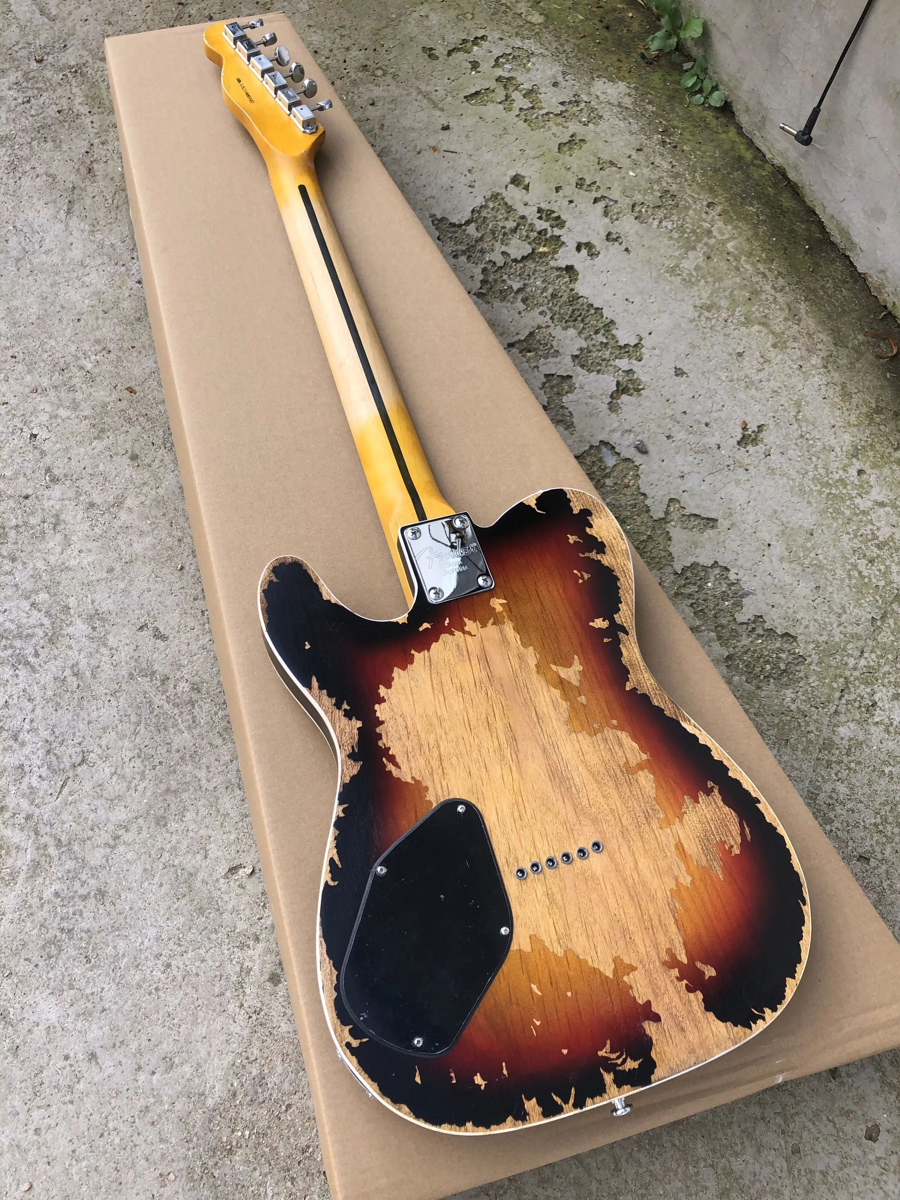 relic guitar electric high quality Vintage Sunburst Color telecaster style Maple Fingerboard 6 Strings Guitarra