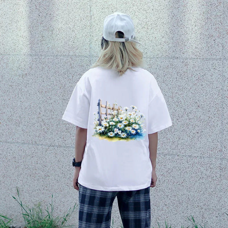Beautiful Little Daisy Iron On Patches Sun Flower Heat Transfer Stickers Clothes Stripes Women Thermal Stickers T-Shirt Applique