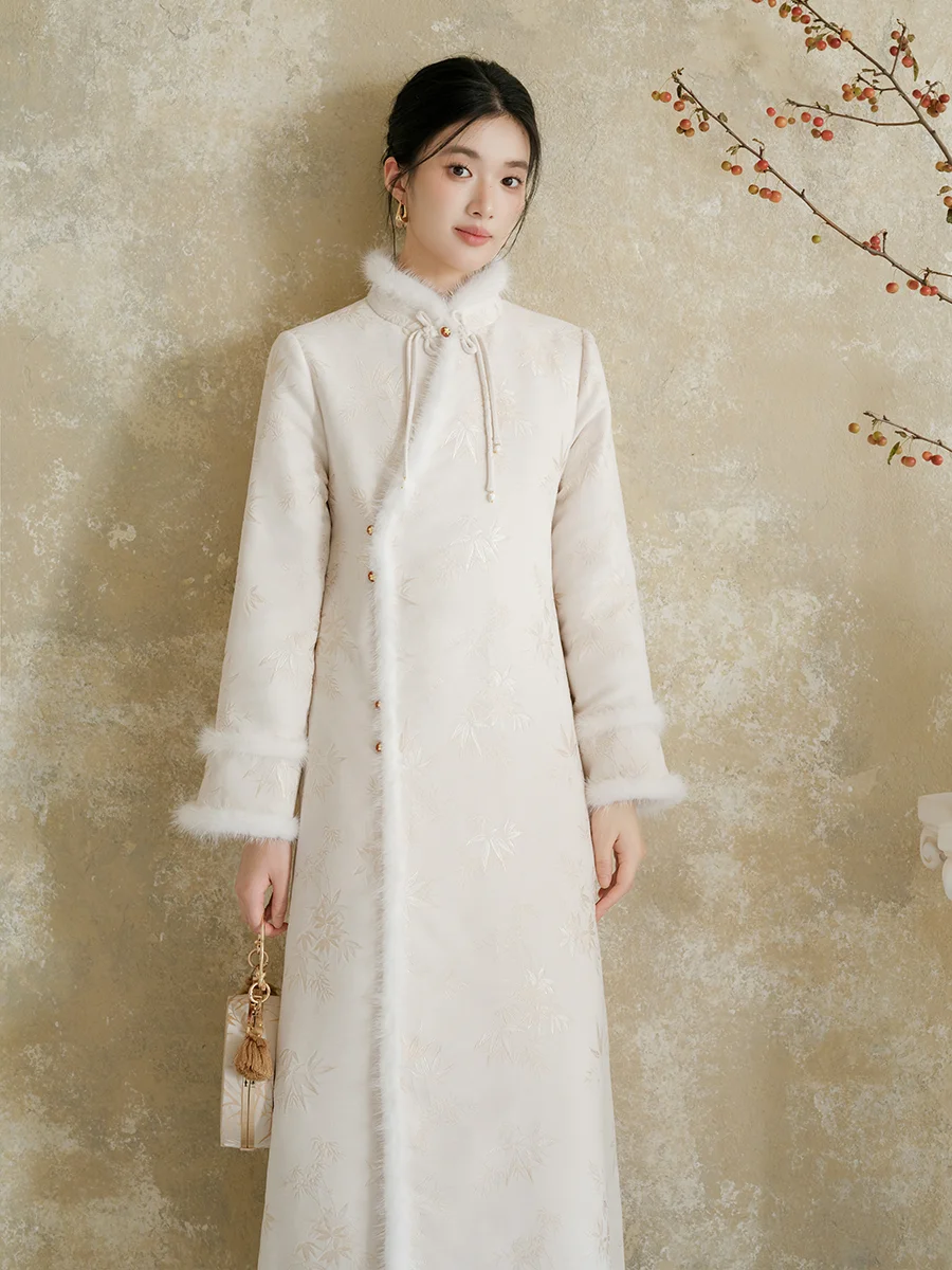 

Новое китайское длинное хлопковое пальто для женщин с меховым воротником на пуговицах, теплое и удобное, осенне-зимнее