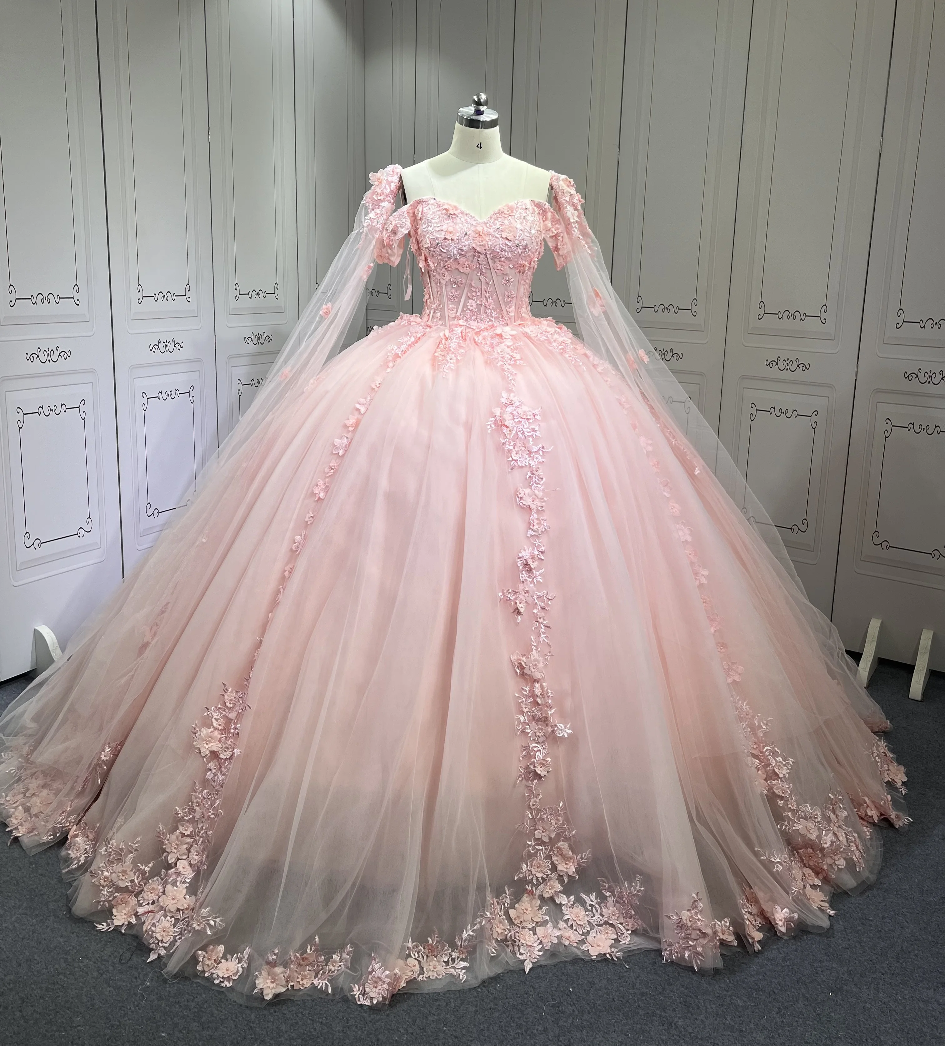 Mangas boné rosa quinceanera vestidos para menina querida pescoço apliques vestido de baile vestidos de baile feitos sob encomenda